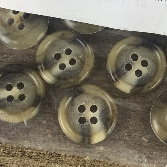 12 Pcs Round Sewing Buttons Dark Brown & Tan Marbled Plastic 24L 4-Hole 16mm - Picture 2 of 6